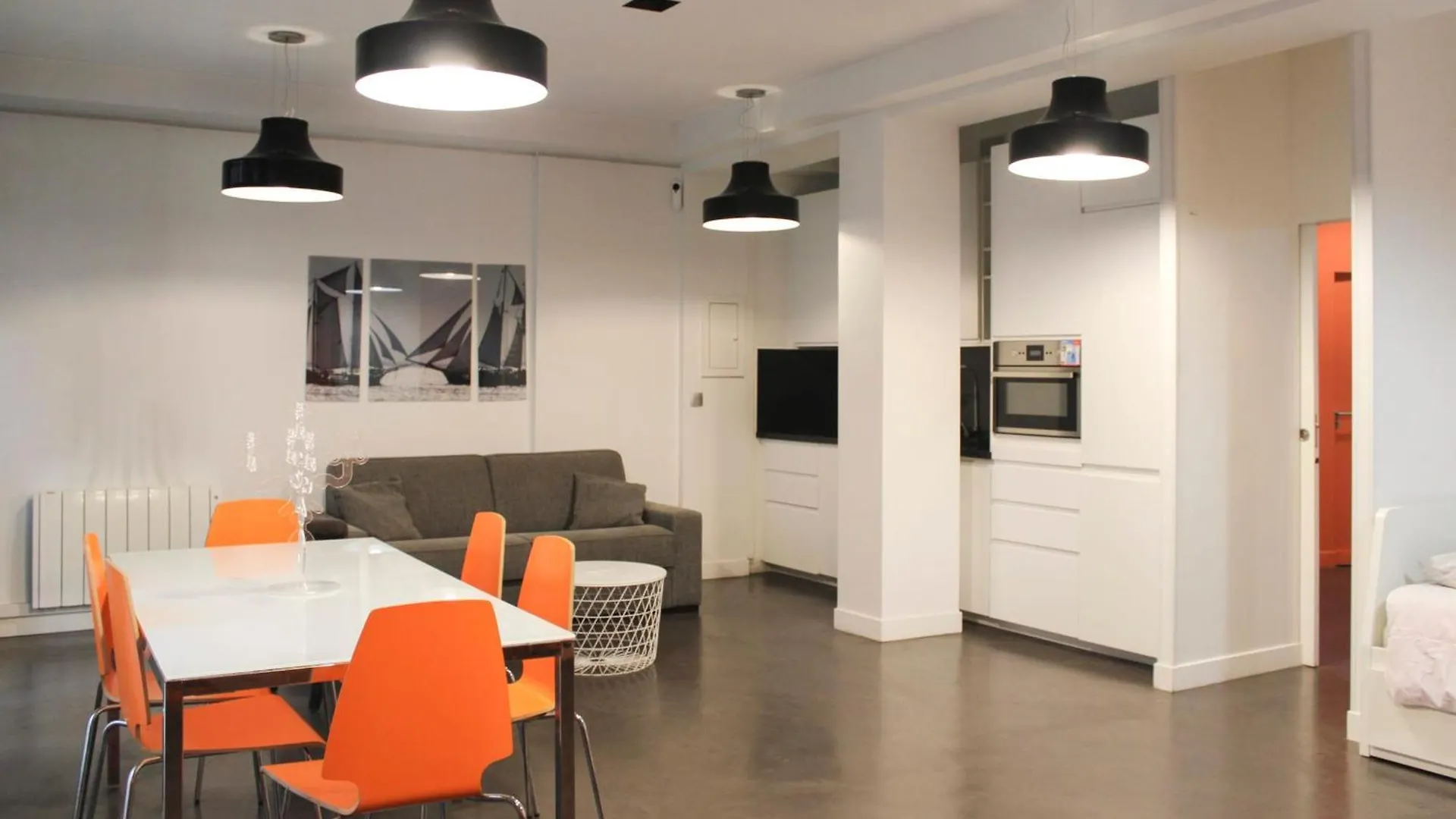 Bright Flat With Terrace Париж