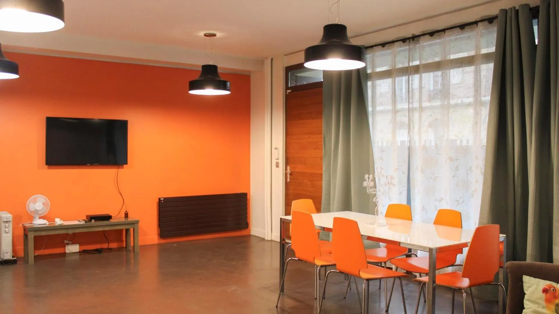 Apartment Bright Flat With Terrace